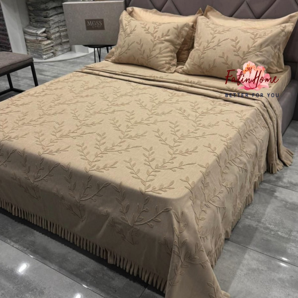  Покривало на ліжко з наволочками та обʼємним візерунком Moss Home Lucia Cappuccino Мікровельвет / 240х260 см / Бежевий